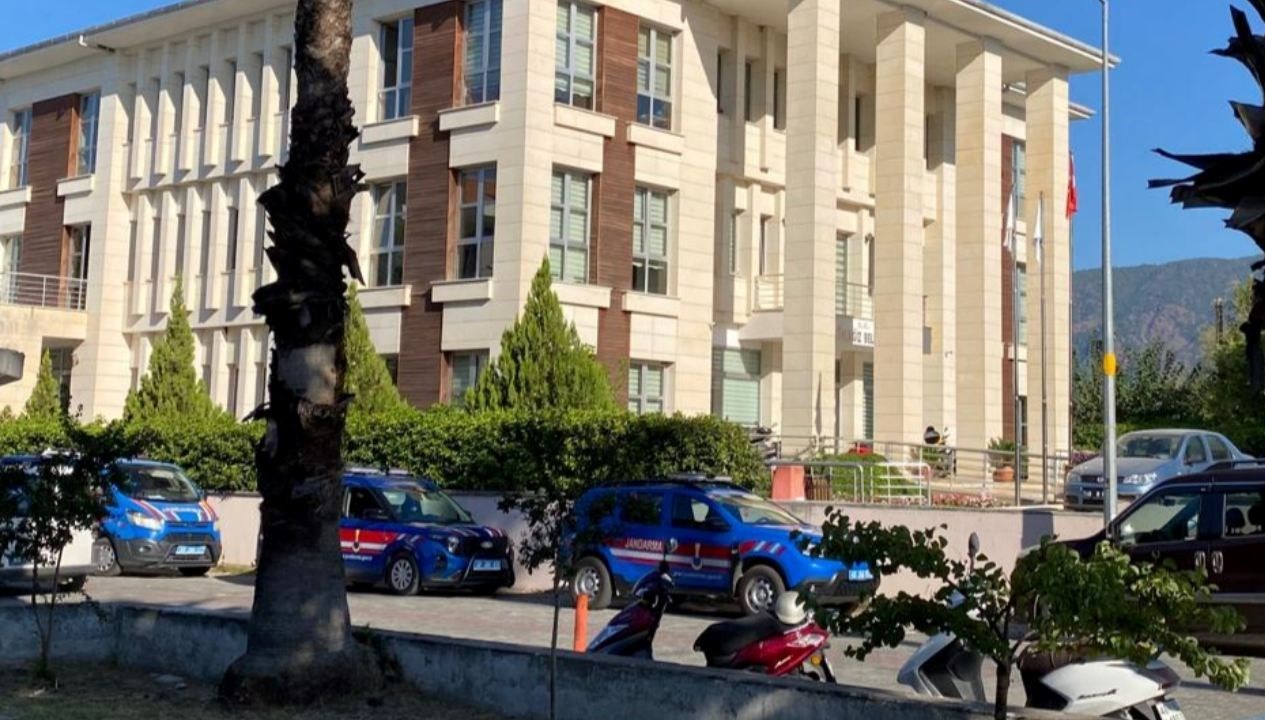 koycegizdeki imar yolsuzlugu sorusturmasinda gozaltina alinan 3 kisiye adli kontrol Ak6HTbeV