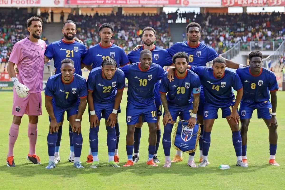 480 bin nufuslu yesil burun tarihinde ilk kez dunya kupasinda kOzUbSNL.jpg