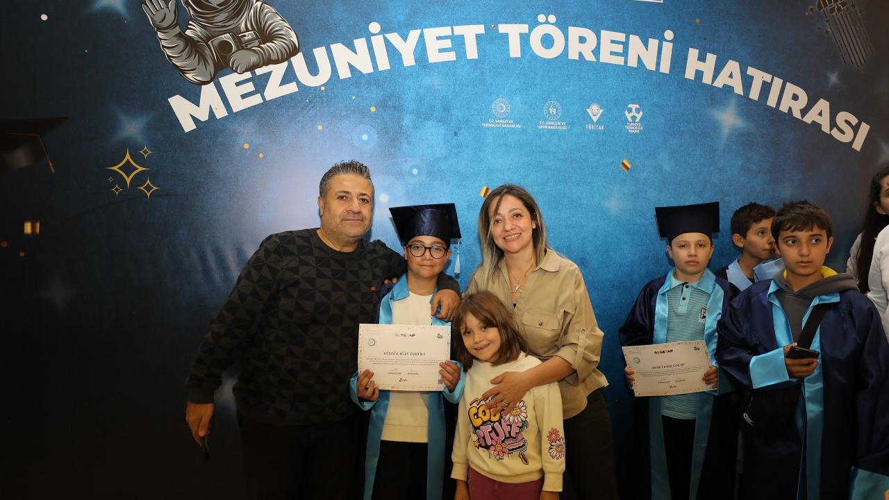 gaziantepte deneyap teknoloji atolyeleri ilk mezunlarini verdi l1EkecP5.jpg