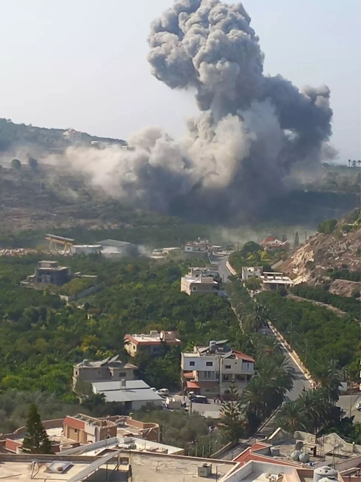 israilin sur kentine hava saldirisi YJL1MIme.jpg