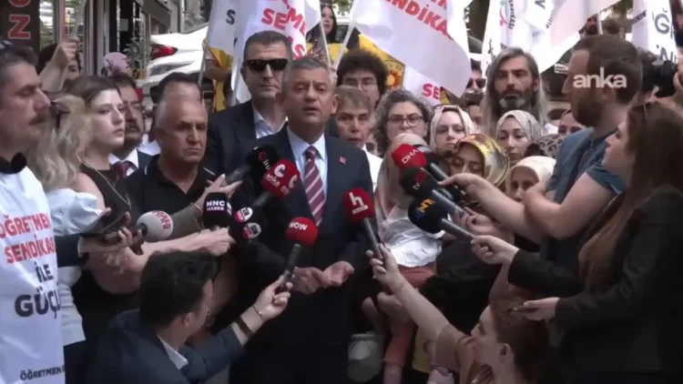 Özgür Özel, Açlık Grevi Yapan Öğretmenlerle Buluştu