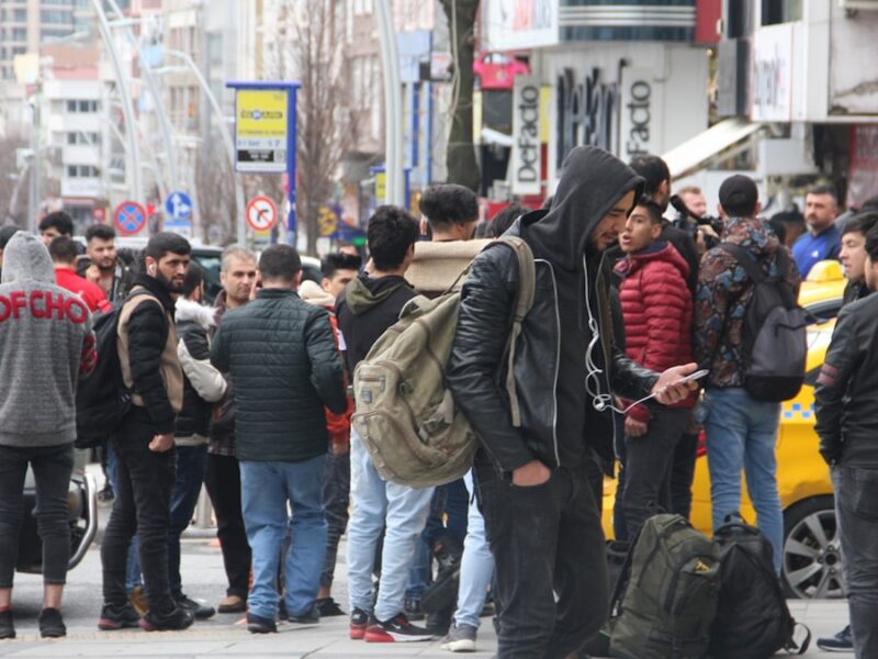 Suriyeli çalışanlar için yeni dönem: O zorunluluk tamamen kaldırıldı!